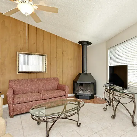Lake Travis Bungalow Casita Golden Rod #2